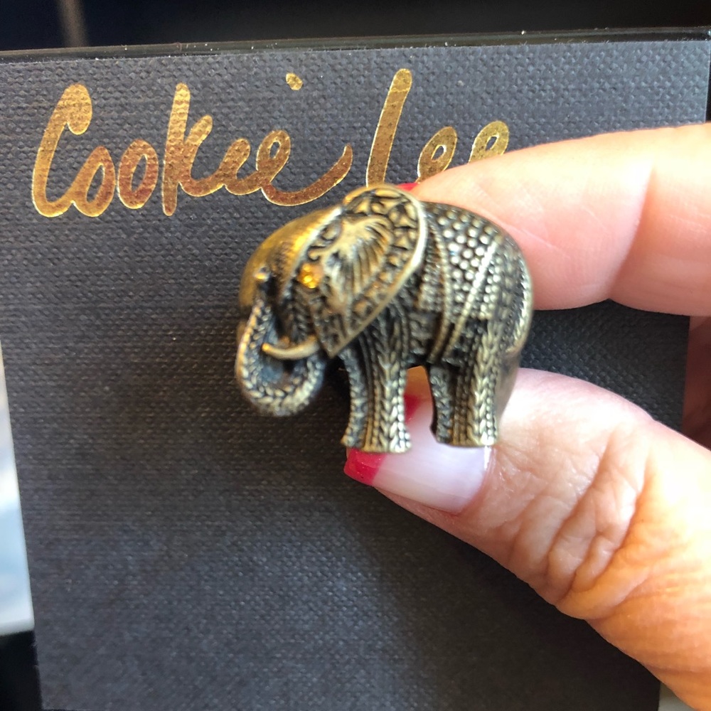 Stretch Elephant Ring, NWT Cookie Lee